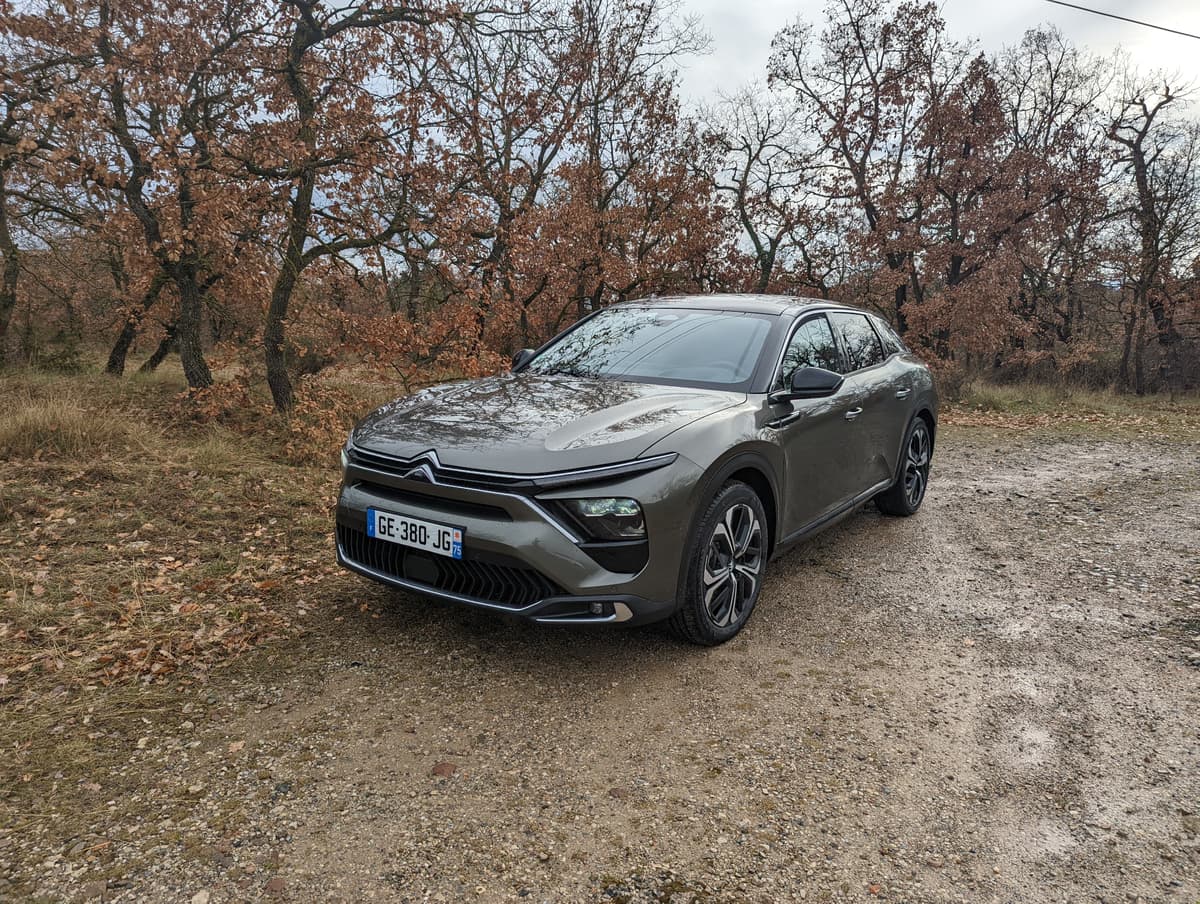 découvrez les pneus idéaux pour votre citroën c5 x, alliant performance, confort et sécurité. trouvez la solution parfaite pour optimiser votre conduite et prolonger la durée de vie de votre véhicule.