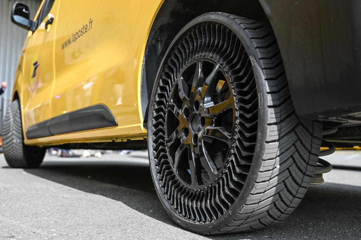 découvrez notre sélection de pneus innovants, alliant performance, sécurité et écologie. optimisez votre conduite avec des technologies de pointe pour une expérience de route exceptionnelle.