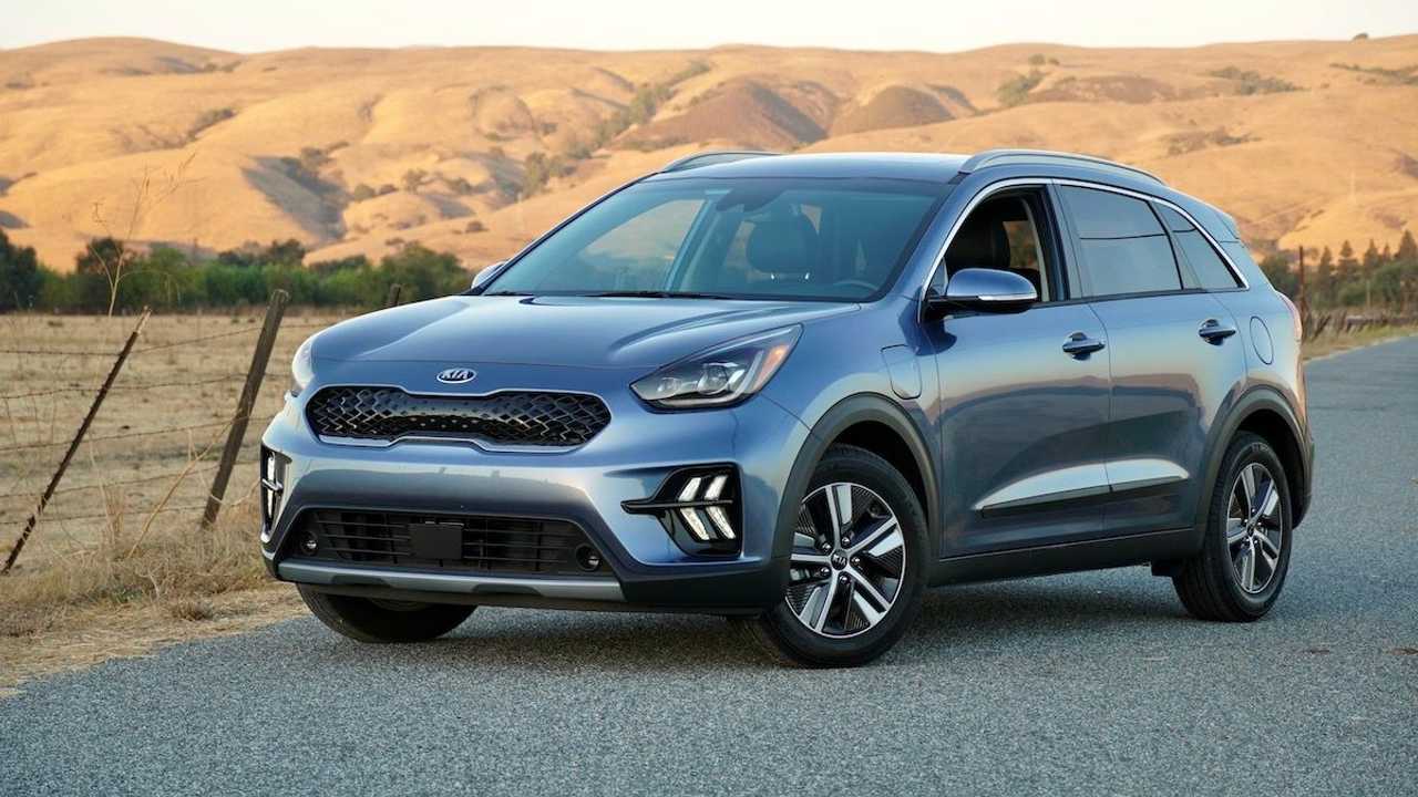 découvrez notre sélection de pneus pour kia niro, adaptés à tous les conditions de conduite. améliorez la sécurité et le confort de votre véhicule avec des pneus de qualité, performants et durables. trouvez le modèle idéal pour votre kia niro dès maintenant !