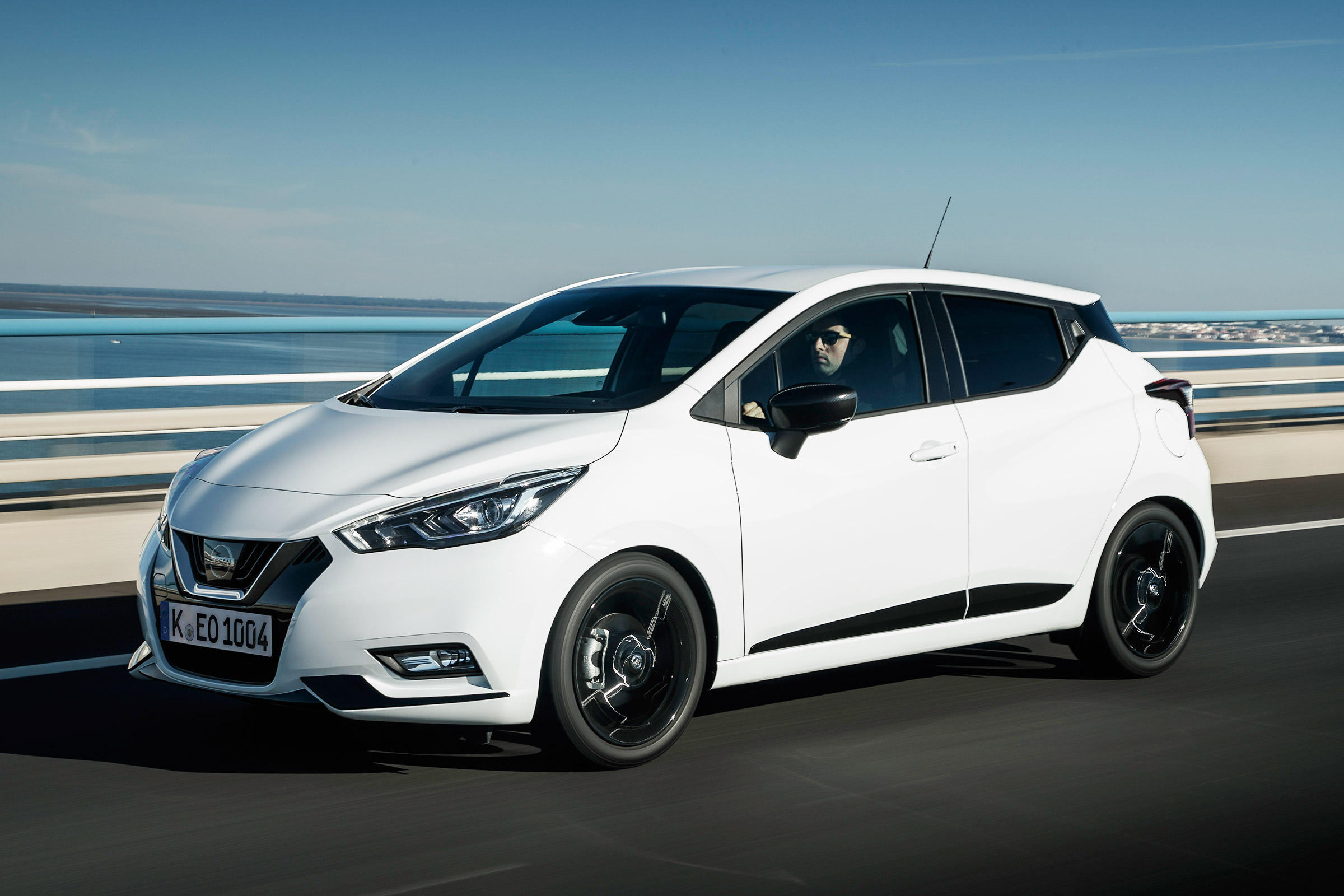 découvrez notre large sélection de pneus adaptés à la nissan micra v. profitez d'une conduite sécurisée et confortable grâce à des pneus de qualité, conçus pour optimiser les performances de votre véhicule. choisissez parmi différentes marques et modèles pour répondre à vos besoins.