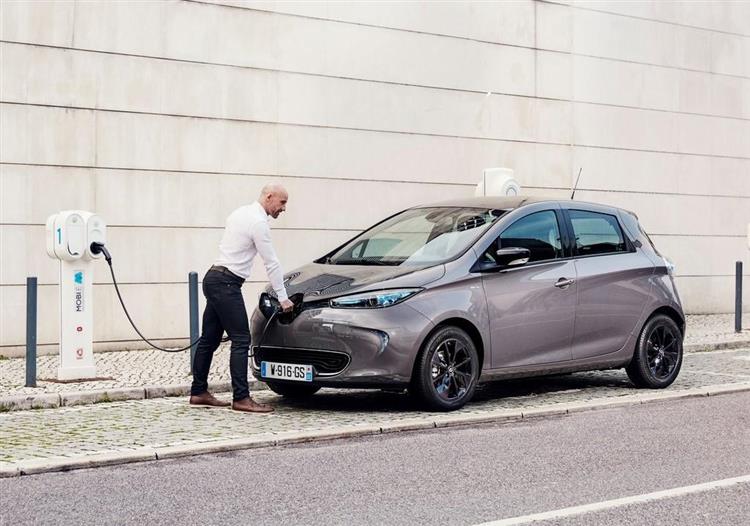 découvrez les pneus optimaux pour votre renault zoe, conçus pour offrir sécurité, confort et performance sur la route. améliorez l'efficacité de votre véhicule électrique avec des pneus adaptés à ses caractéristiques.