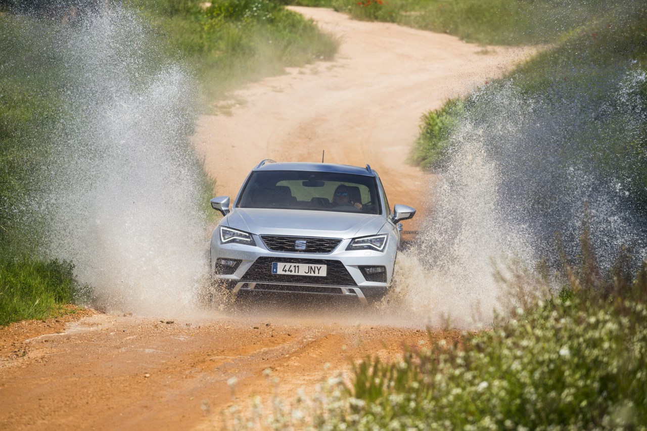 découvrez les pneus optimaux pour votre seat ateca, alliant performance, confort et sécurité. faites le choix parfait pour une conduite en toute sérénité, quel que soit le type de route. ne manquez pas nos conseils pour sélectionner les meilleurs pneus adaptés à votre suv.
