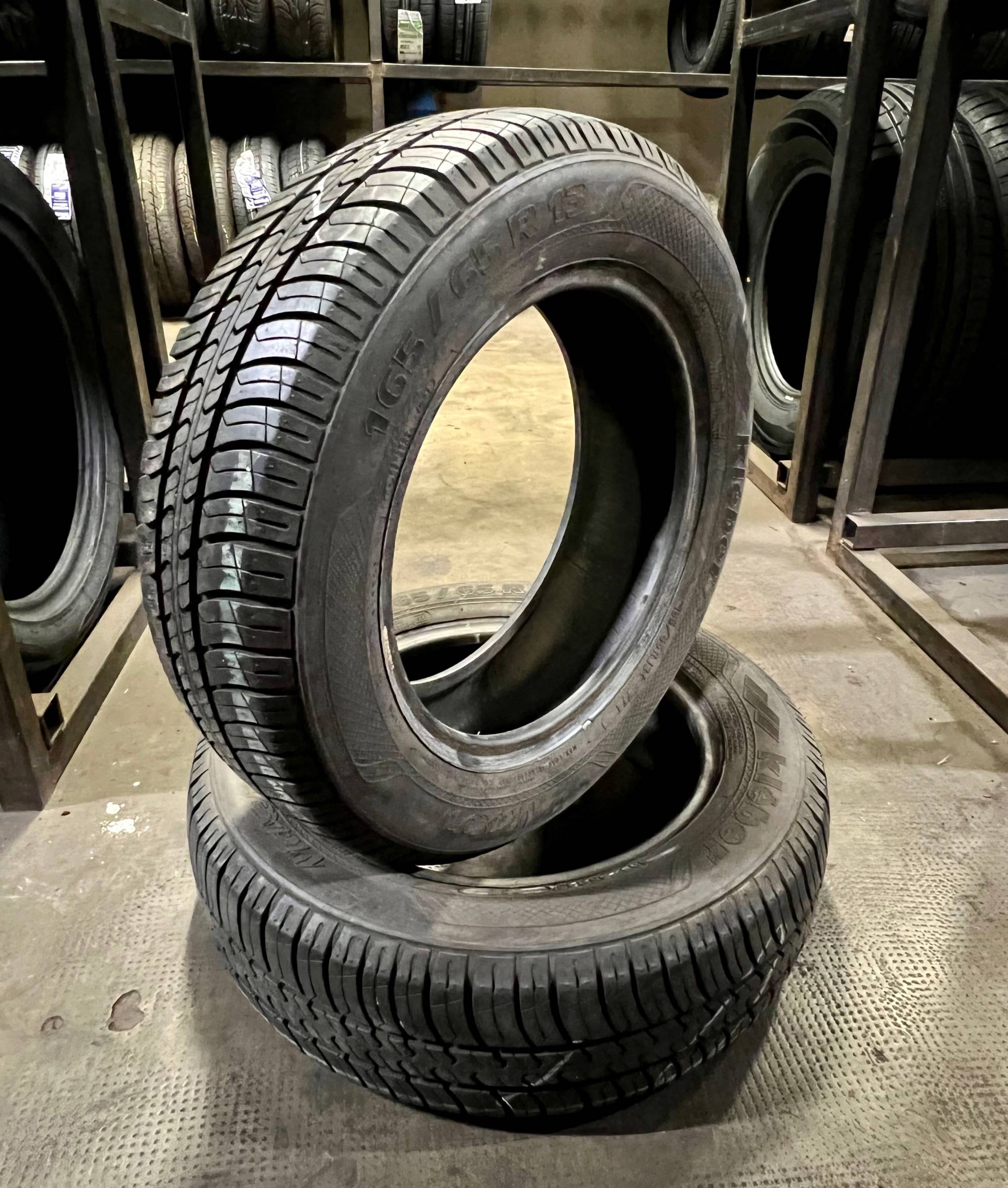 découvrez nos pneus reconditionnés de qualité supérieure, offrant une alternative économique et écologique pour votre véhicule. alliez performance, sécurité et respect de l'environnement grâce à notre sélection rigoureuse de produits recondionnés, idéaux pour tous vos trajets.