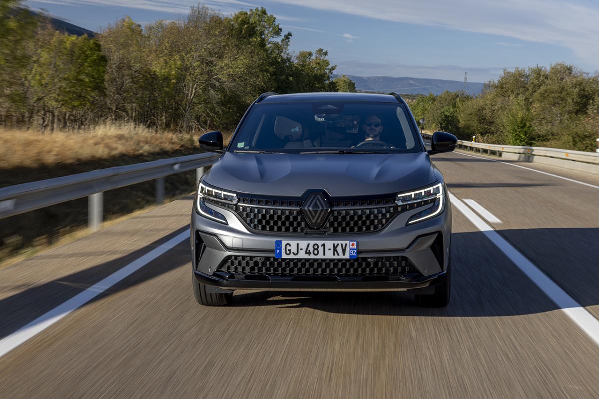 découvrez notre sélection de pneus adaptés au renault austral, garantissant sécurité et performance sur la route. profitez d'une conduite agréable et d'une adhérence optimale grâce à nos pneus de haute qualité, spécialement conçus pour votre véhicule. commandez maintenant et améliorez votre expérience de conduite avec des pneus de confiance.