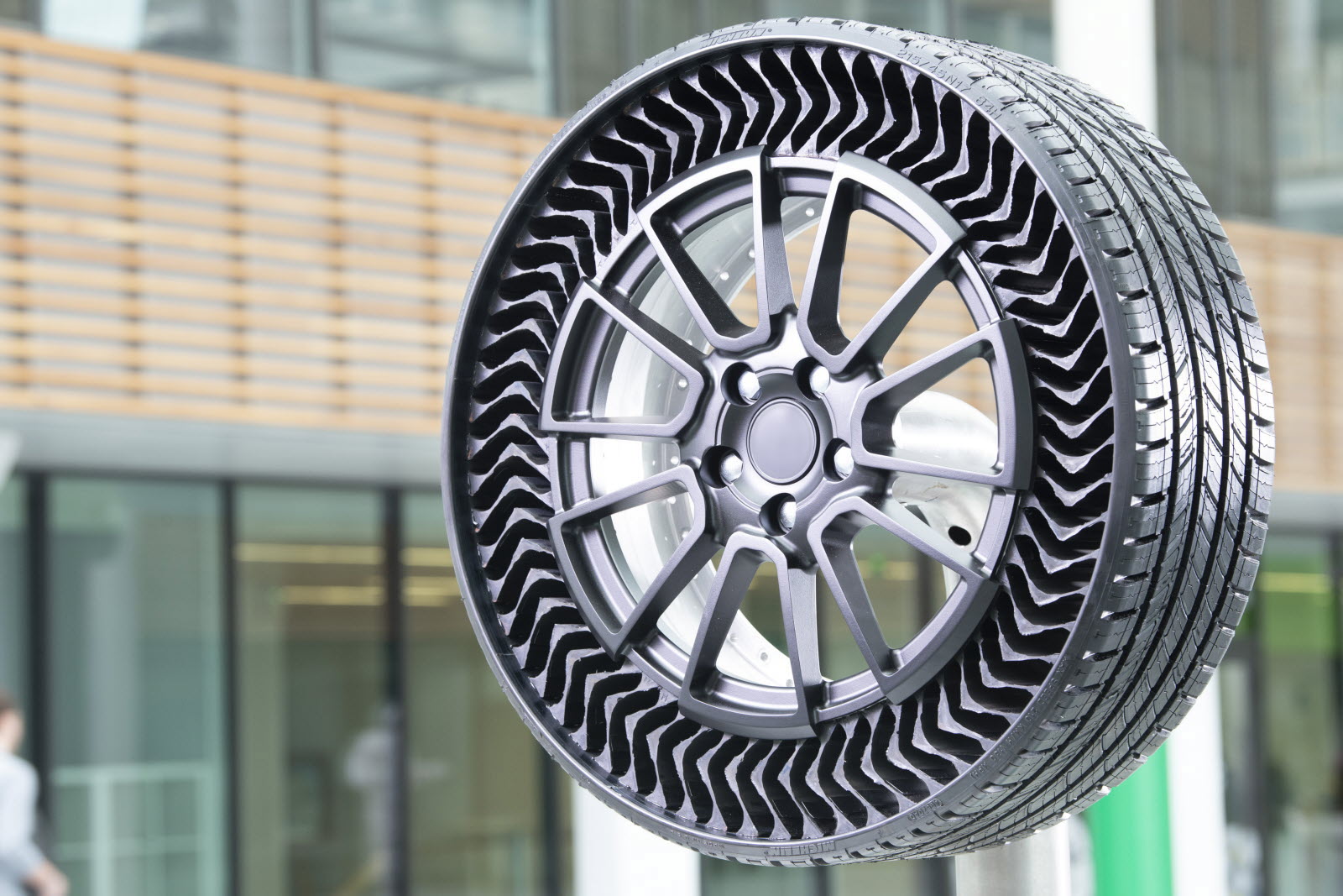 découvrez les pneus renforcés essentiels pour assurer sécurité et performance sur la route. idéals pour tous types de véhicules, ces pneumatiques offrent une résistance accrue et une adhérence optimale. roulez en toute confiance avec nos solutions de qualité.