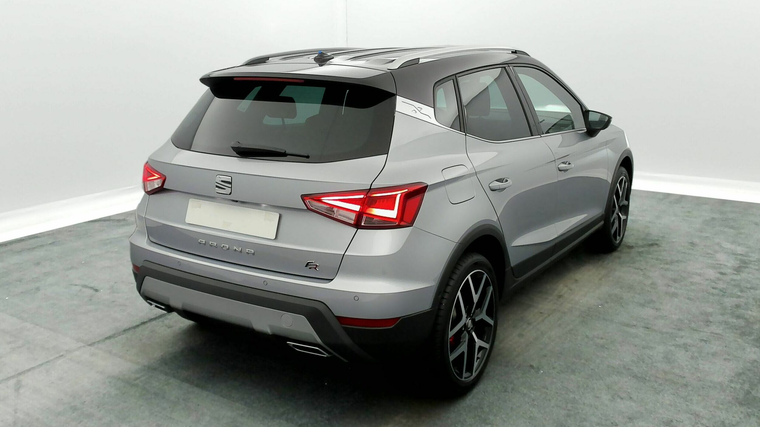 découvrez notre sélection de pneus adaptés au seat arona, garantissant sécurité et performance sur toutes les routes. profitez de conseils d'experts et d'offres exclusives pour équiper votre véhicule avec des pneus de qualité.