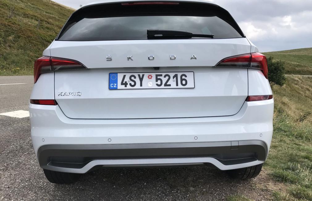 découvrez notre sélection de pneus adaptés pour votre skoda kamiq. assurez une conduite sécurisée et confortable avec des pneus de qualité, conçus pour optimiser les performances de votre véhicule. profitez de nos conseils d'experts pour choisir les meilleurs pneus selon vos besoins.