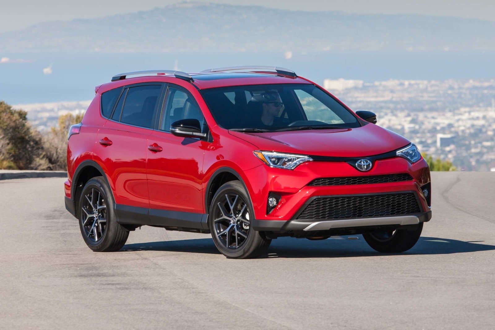 découvrez notre sélection de pneus adaptés pour votre toyota rav4. améliorez la sécurité, le confort et la performance de votre véhicule grâce à des pneus de qualité, spécialement conçus pour répondre aux besoins de votre suv.