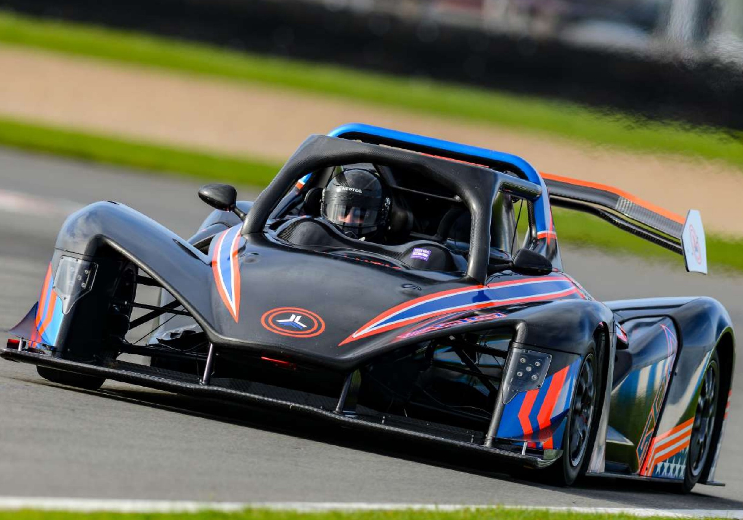 découvrez racingvo, la plateforme qui révolutionne l'industrie automobile. plongez dans un univers de performance, d'innovation et de passion pour les voitures de course. rejoignez-nous pour transformer votre expérience automobile !