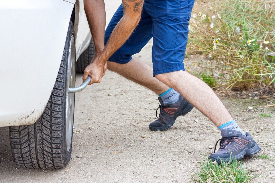découvrez nos services de remplacement de pneus de haute qualité pour assurer votre sécurité sur la route. profitez d'une installation rapide et professionnelle, adaptée à tous types de véhicules. prenez rendez-vous dès maintenant pour un service efficace et fiable.