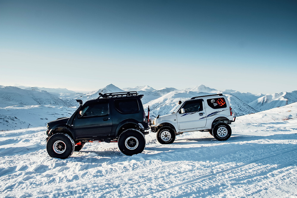 découvrez le véhicule tout terrain essentiel, l'allié parfait pour vos aventures en pleine nature. avec sa robustesse et sa maniabilité, ce véhicule est conçu pour affronter tous les terrains, offrant confort et performance à chaque trajet. préparez-vous à explorer de nouveaux horizons en toute sécurité et avec style.