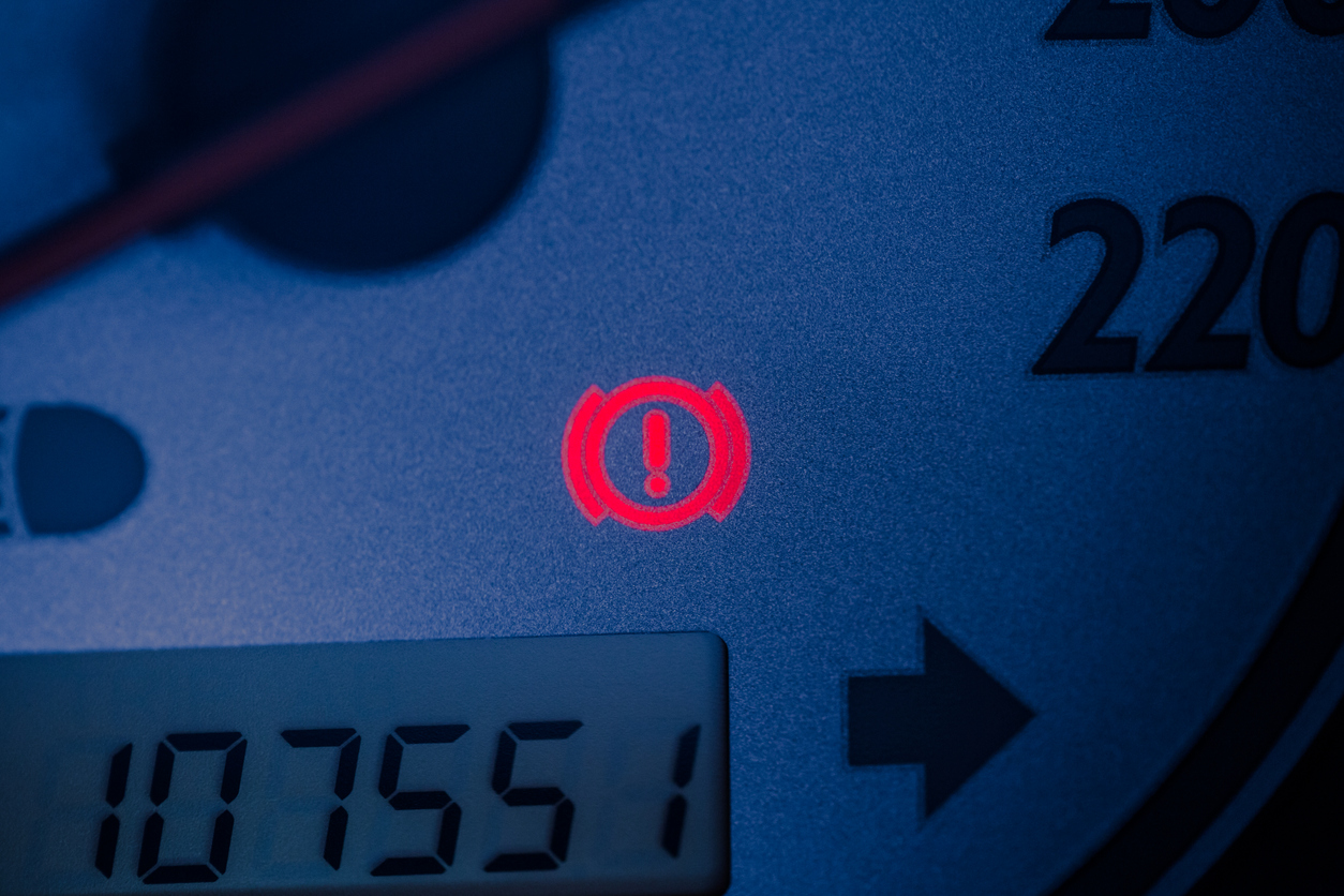 découvrez l'importance du voyant frein dans votre véhicule. apprenez à identifier les signaux d'alerte pour assurer votre sécurité sur la route et maintenir le bon fonctionnement de votre système de freinage.